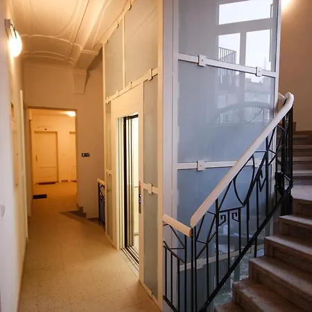 Zborovska 6 Apartmán *